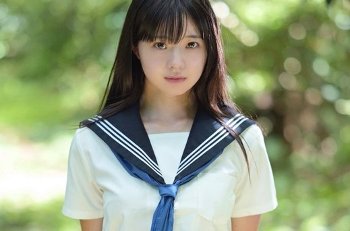 井上もも 作品｜無口な幼馴染との距離――その変化の瞬間のサムネイル