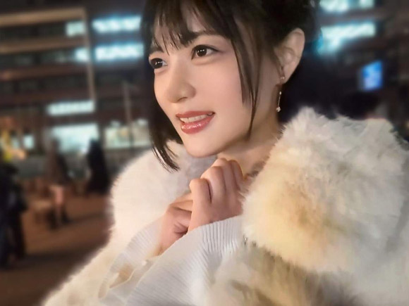 黒髪ショートの２１歳現役JDをレンタル彼女。ホテルで脱ぐとエッチなTバック、スレンダーでFカップ。我慢できずに生ハメ、中出し懇願のサムネイル