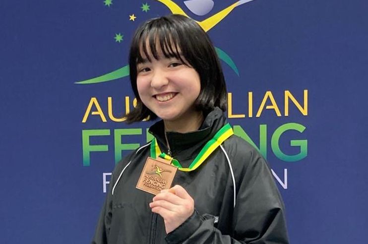【画像】ニュージーランドハーフの三刀流フェンシング選手が可愛いと話題にwwwwwwのサムネイル