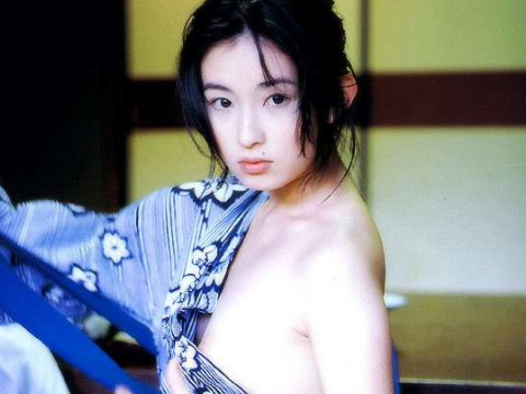 菅野美寿紀さん画像集122枚【ヌード】のサムネイル