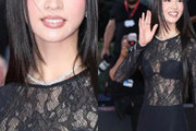 キムタクの娘Kokiが下着透けてる衣装でヴェネツィア国際映画祭に登場のサムネイル