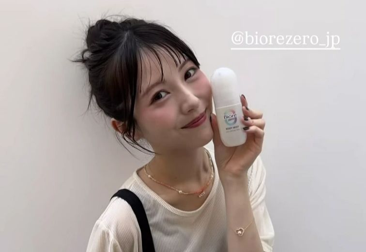【画像】浜辺美波さん、インスタで汗だくムチムチボディを披露wwwwwwのサムネイル