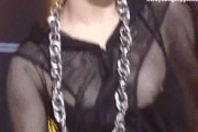 【画像】🇰🇷韓国、女性アイドルの乳首露出に批判。日頃から過激衣装で…のサムネイル